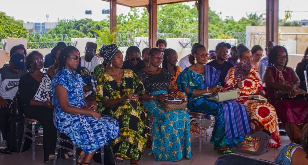 Table ronde sur les droits des femmes